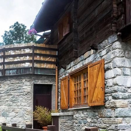 Chalet Indipendente In Centro A วัลตูร์นอนช์ ภายนอก รูปภาพ