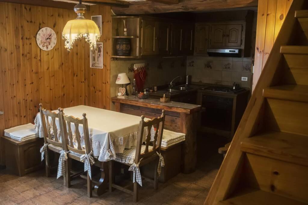 Chalet Indipendente In Centro A วัลตูร์นอนช์ ภายนอก รูปภาพ