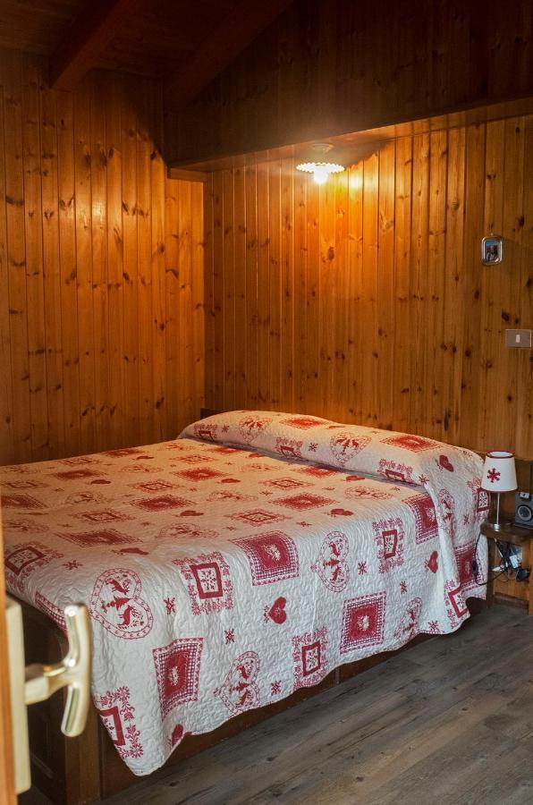 Chalet Indipendente In Centro A วัลตูร์นอนช์ ภายนอก รูปภาพ